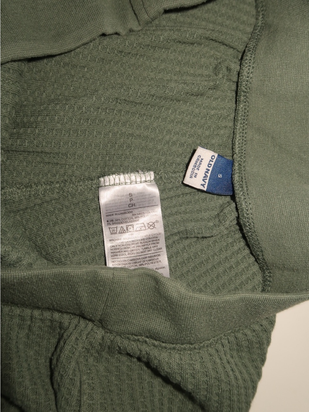 Old Navy Sage Green Waffle Knit Top - Picture 3 of 4